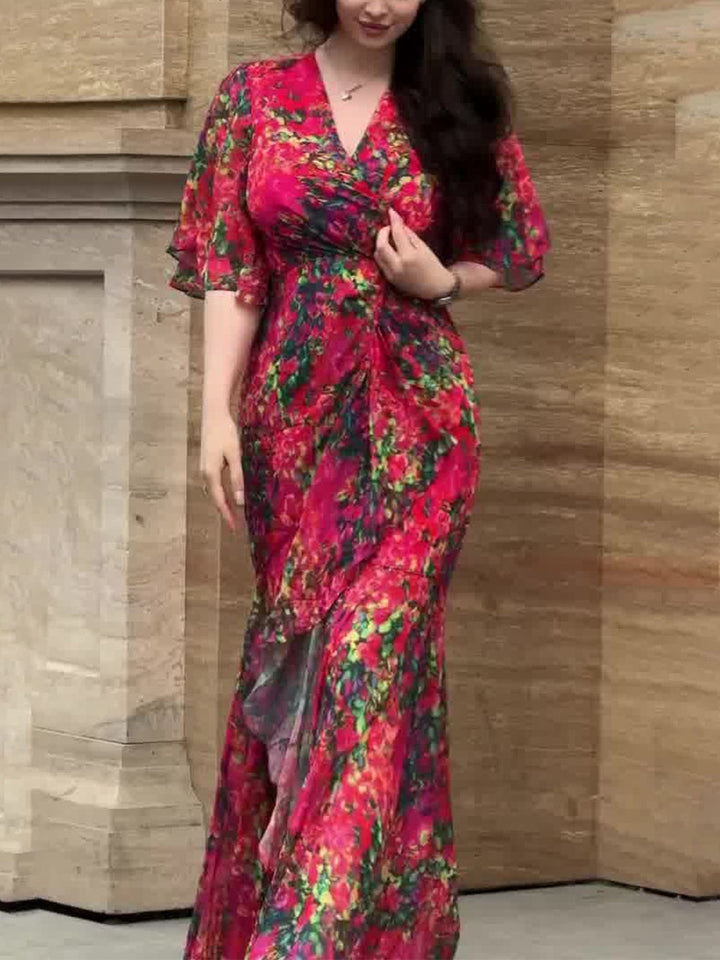 Laurie | Retro V-neck trumpet sleeve printed dress