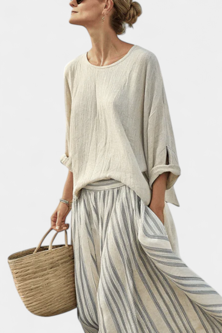 Veronica – Comfortable blouse and striped midi skirt