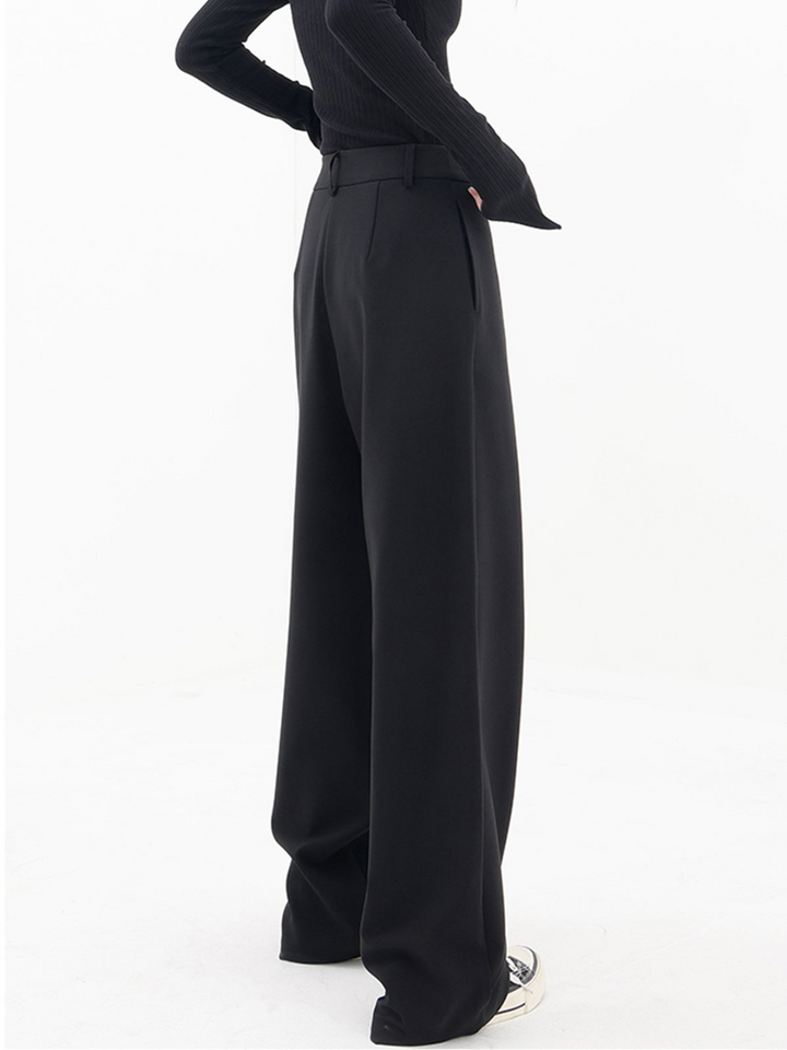 Cleo | Modern baggy trousers
