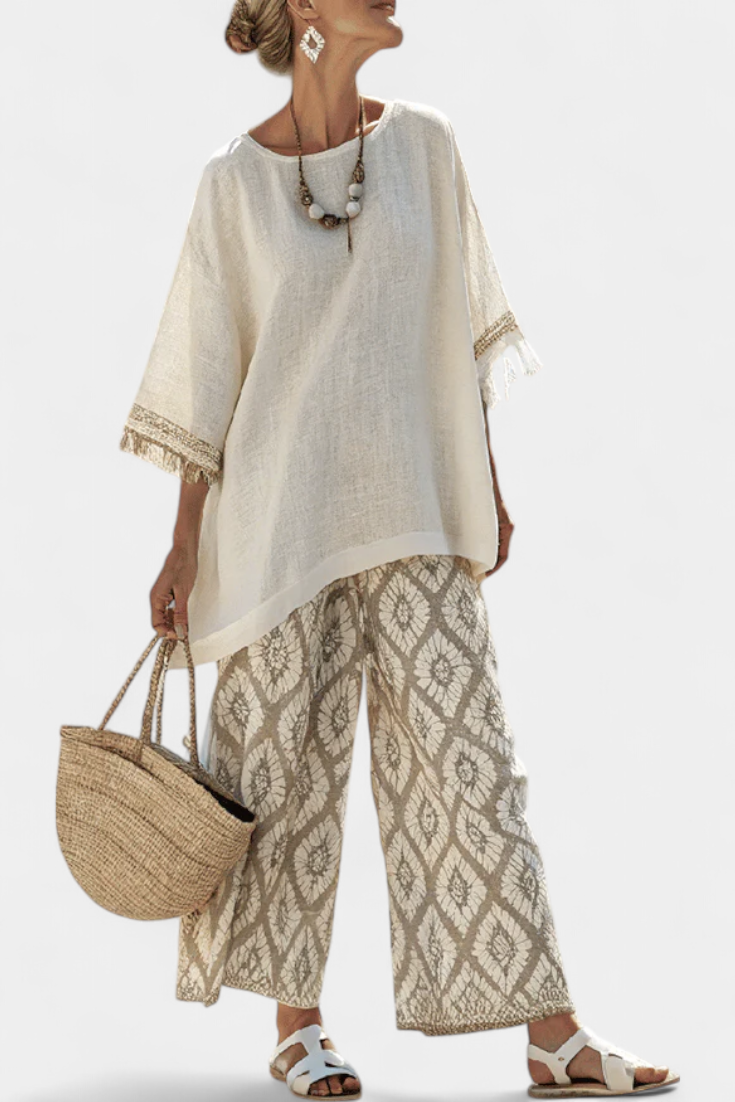 Veronica – sophisticated top and casual pants
