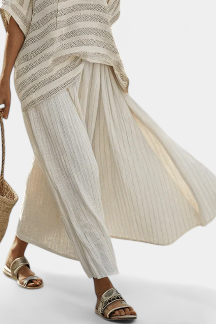 Veronica – striped top in natural bamboo and fluid linen pants