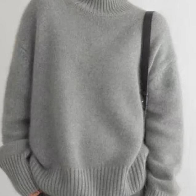 Women's Cashmere Roll Neck Oversized Sweater