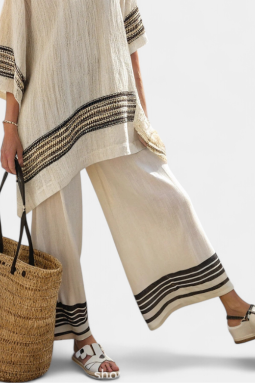 Veronica – elegant black striped linen top and fluid pants