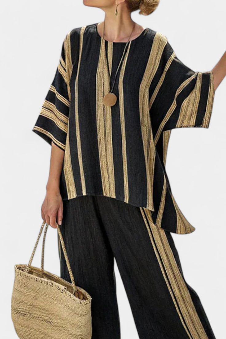 Veronica – oversized striped top and relaxed linen pants