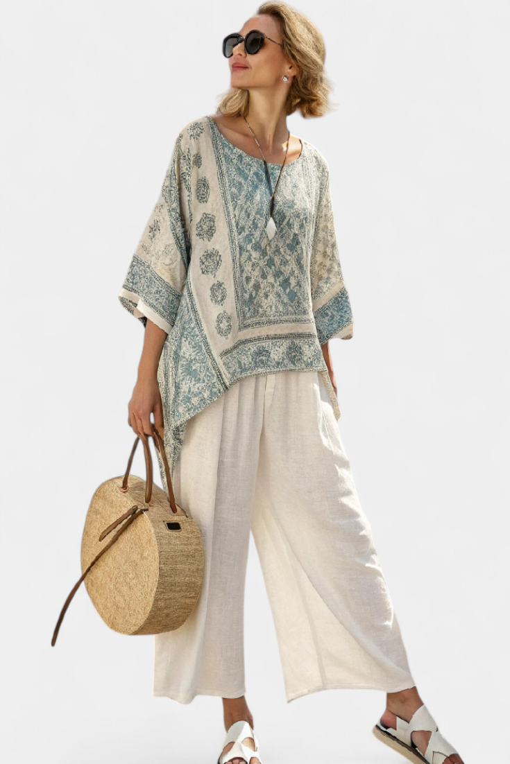 Veronica – Comfortable Printed Blouse and White Wide-Leg Pants