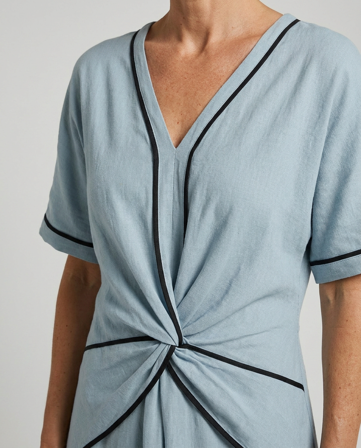 Women's Twist Front Maxi Dress V-Neck Contrast Trim